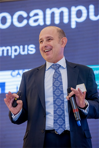 Mario Stofenmacher. Director de División eLearning. Director Cegos Online University Mario Stofenmacher. Director de División eLearning. Director Cegos Online University