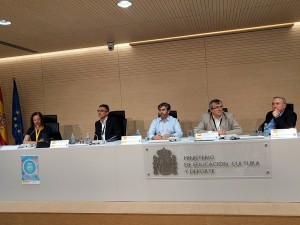 Round table with educational representatives of Spanish regional governments.