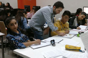 Programa de apoyo y orientación educativa para jóvenes gitanos y sus familias. Aula Promociona (Valencia)